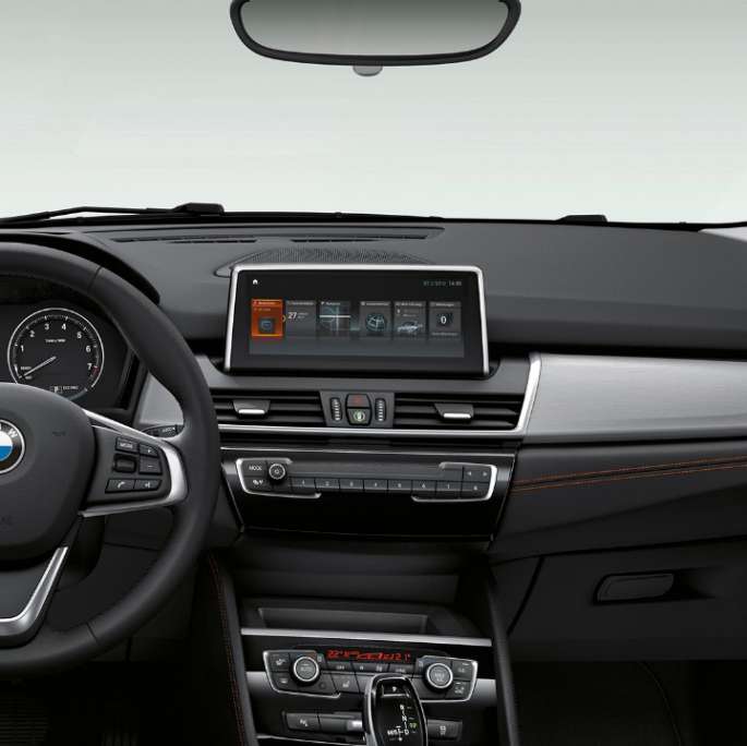 Ohjaamo, BMW 2-sarjan Active Tourer Business Sport Ohjaamo, BMW 2-sarjan Active Tourer Business Sport 220i F45 2018
