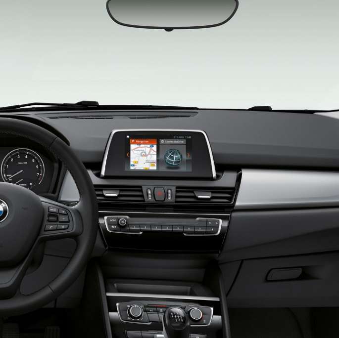 Ohjaamo, BMW 2-sarjan Active Tourer Business-varustelu Ohjaamo, BMW 2-sarjan Active Tourer 218i F45 2018
