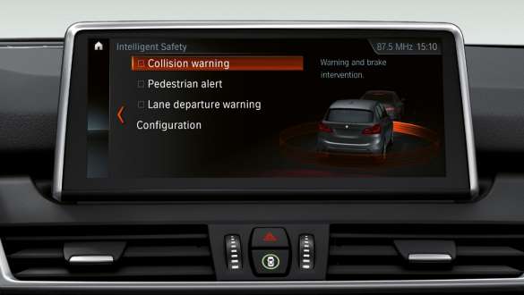 Driving Assistant Plus, BMW 2-sarjan Active Tourer Driving Assistant Plus, monitoiminäyttö, BMW 2-sarjan Active Tourer F45 2018, sisätila