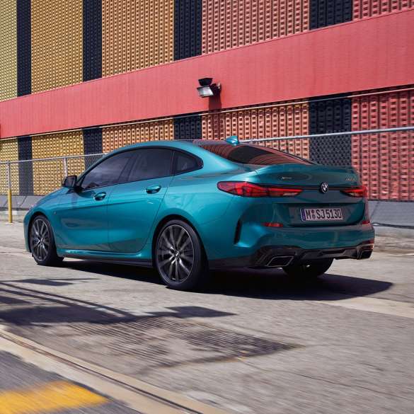 Video BMW 2-sarjan Gran Coupé Video BMW 2-sarjan Gran Coupé F44 metalliväri Snapper Rocks Blue, ulkopuoli