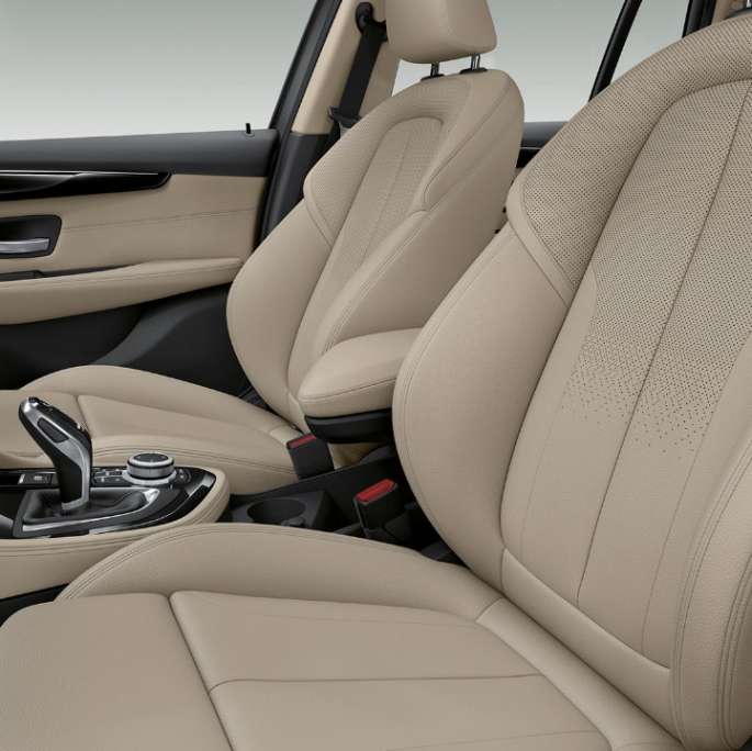 Urheiluistuimet, BMW 2-SARJAN Gran Tourer Business Sport Urheiluistuimet, BMW 2-SARJAN Gran Tourer 220d Business Sport F46 2018, sisätila