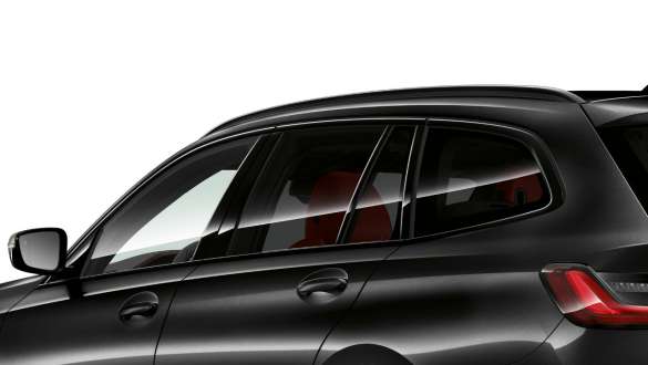 BMW M340i xDrive Touring (G21), M korkeakiiltoinen Shadow Line BMW M340i xDrive Touring (G21), M korkeakiiltoinen Shadow Line