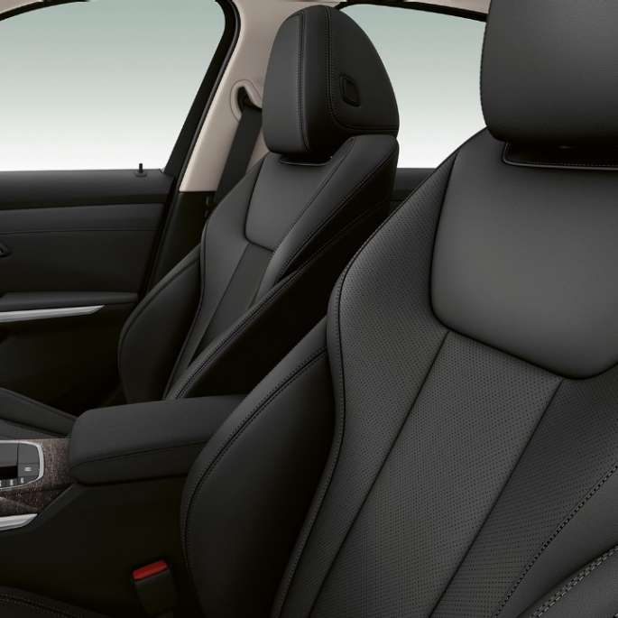 BMW 3-sarjan Sedan, Business Luxury -mallin etuistuimet. Sivulähikuva BMW 3-sarjan Sedanin Business Luxury -mallin etuistuimista.