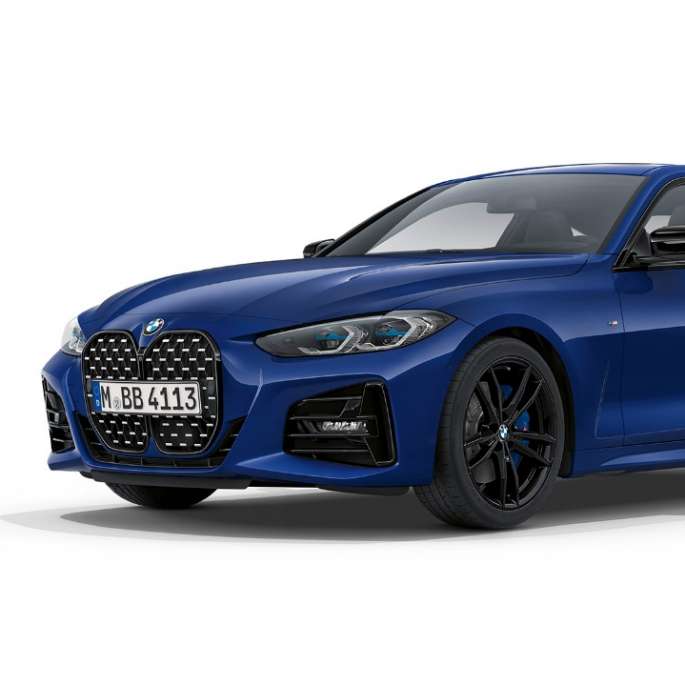 BMW 4-sarjan Coupé Business M Sport -paketti G22 2020 BMW 4-sarjan Coupé G22 2020 Business M Sport -paketti, metalliväri Arctic Race Blue, kolmen neljäsosan näkymä keulasta
