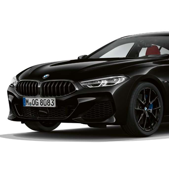 M Sport -paketti 3/4 kuva edestä BMW 8-sarjan Gran Coupé, M Sport -paketti 3/4 kuva edestä
