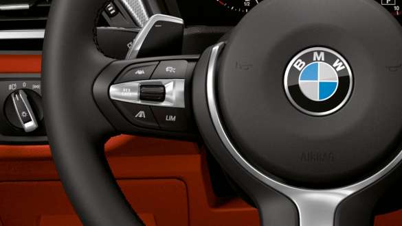 Nahkainen ohjauspyörä, BMW X2 M35i (F39) Nahkainen ohjauspyörä, BMW X2 M35i (F39), sisätila