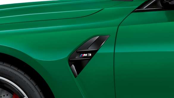 M-ilmasäleiköt, BMW M3 Sedan G80 2020 BMW M3 Sedan G80 2020 metalliväri Isle of Man Green, M-ilmasäleiköt, lähikuva