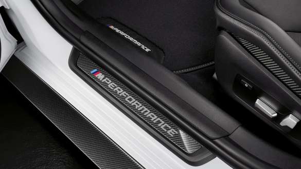 M Performance -kynnyslista Carbon BMW M4 Coupé G82 2020 BMW M4 Coupé G82 2020 M Performance -kynnyslista Carbon lähikuva