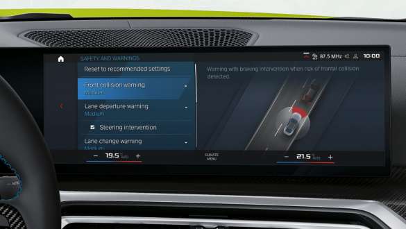 Driving Assistant Professional BMW M4 Coupé -autot G82 G22 BMW M4 Coupé -autot G82 G22 Driving Assistant Professional