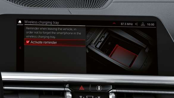 Puhelinvarustus, jossa Wireless Charging BMW M4 Coupé -autot G82 G22 BMW M4 Coupé -autot G82 G22 puhelinvarustus, jossa Wireless Charging