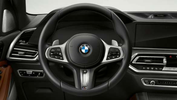 Nahkainen M-ohjauspyörä, BMW X5 M50i ja M50d Nahkainen M-ohjauspyörä, BMW X5 M50i ja M50d G05, ohjaamo