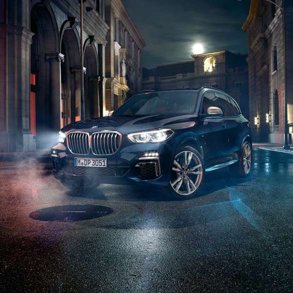 Ulkopuolen muotoilu, BMW X5 M50i ja M50d Ulkopuolen muotoilu, BMW X5 M50i ja M50d G05, 3/4-näkymä keulasta
