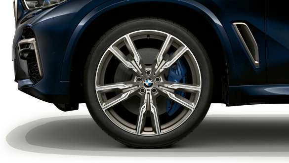 M kevytmetallivanteet, BMW X5 M50i ja M50d G05 M kevytmetallivanteet 747 M, BMW X5 M50i ja M50d metalliväri Carbon Black G05 2018 SUV