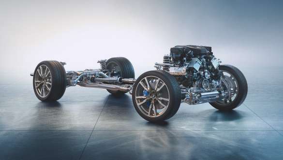 BMW X6 M50i ja M50d, adaptiivinen M-alusta BMW X6 M50i ja M50d adaptiivinen M-alusta G06