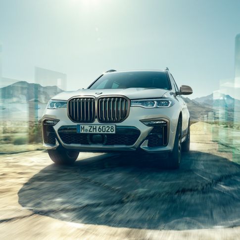 BMW X7 M50d, näkymä edestä BMW X7 M50d Mineral White, näkymä edestä, G07, 2019
