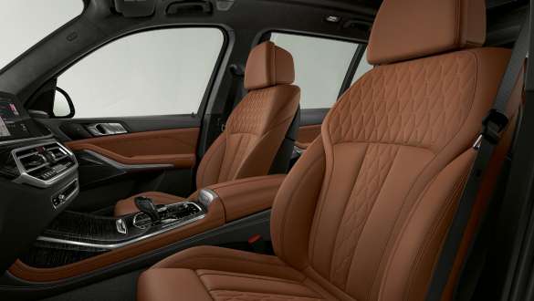 BMW X7 M -auto ja laajennettu BMW Individual -nahkaverhoilu Merino G07 2019 BMW X7 M -auto ja laajennettu BMW Individual -nahkaverhoilu Merino G07 2019 sisätila