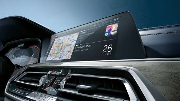 BMW X7 M -auto ja BMW Live Cockpit Professional G07 2019 BMW X7 M -auto ja BMW Live Cockpit Professional G07 2019