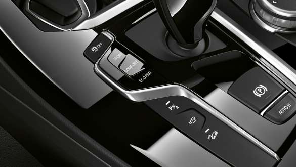 BMW X3 M40i, ajodynamiikkakatkaisin BMW X3 M40i, ajodynamiikkakatkaisin
