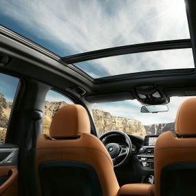 BMW X3 M40i, sisätilakuva ohjaamosta BMW X3 M40i, sisätilakuva ohjaamosta