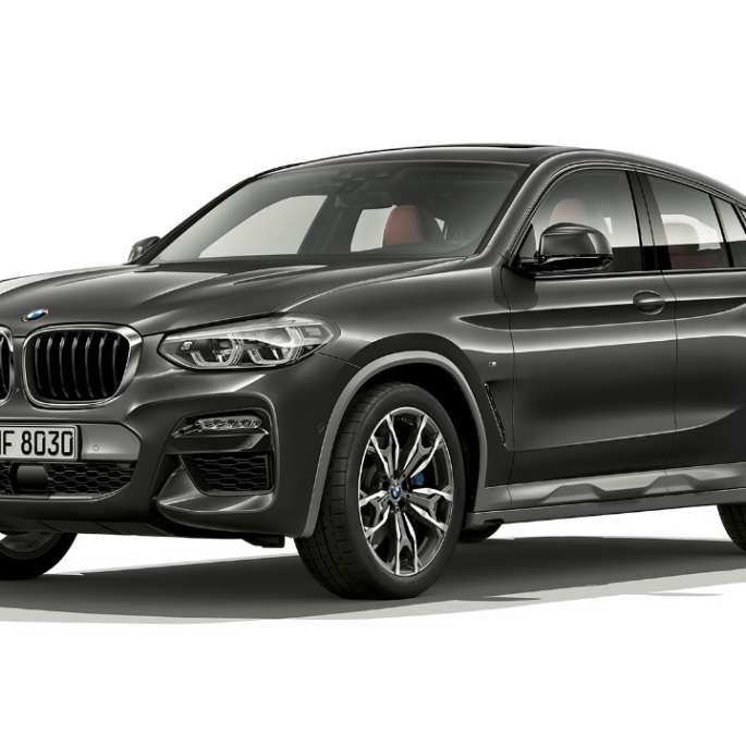 Kolmen neljäsosan näkymä etuosasta, BMW X4 Business M Sport X BMW X4 xDrive30i Business M Sport X G02 2018 Sophisto Grey Brilliant Effect, kolmen neljäsosan näkymä etuosasta