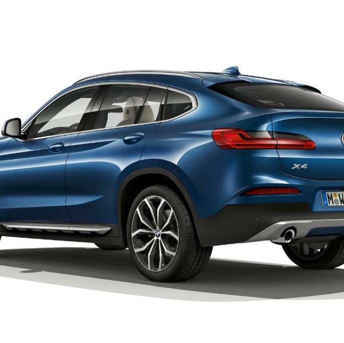 Kolmen neljäsosan näkymä takaosasta, BMW X4 Business xLine BMW X4 xDrive20d Business xLine G02 2018 Phytonic Blue, kolmen neljäsosan näkymä takaosasta