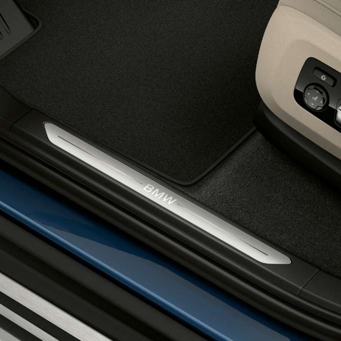 Business xLine, BMW X5 xDrive40i, kynnyslista Business xLine, BMW X5 xDrive40i G05 2018 metalliväri Phytonic Blue, kynnyslista
