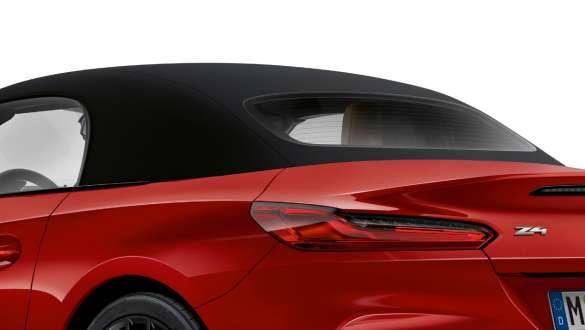 BMW Z4 Roadsterin kangaskatto BMW Z4 Roadsterin sivukuva kangaskatto suljettuna