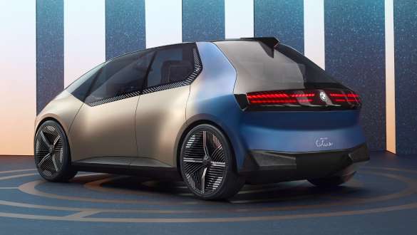 BMW i Vision Circular 2021, ulkopuolen muotoilu, 3/4-näkymä perästä BMW i Vision Circular 2021 -visioajoneuvo, ulkopuolen muotoilu, 3/4-näkymä perästä