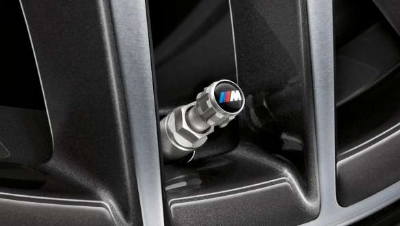 BMW-venttiilinhatut M-logolla BMW:n syksy- ja talvilisävarusteet, BMW-venttiilinhatut M-logolla