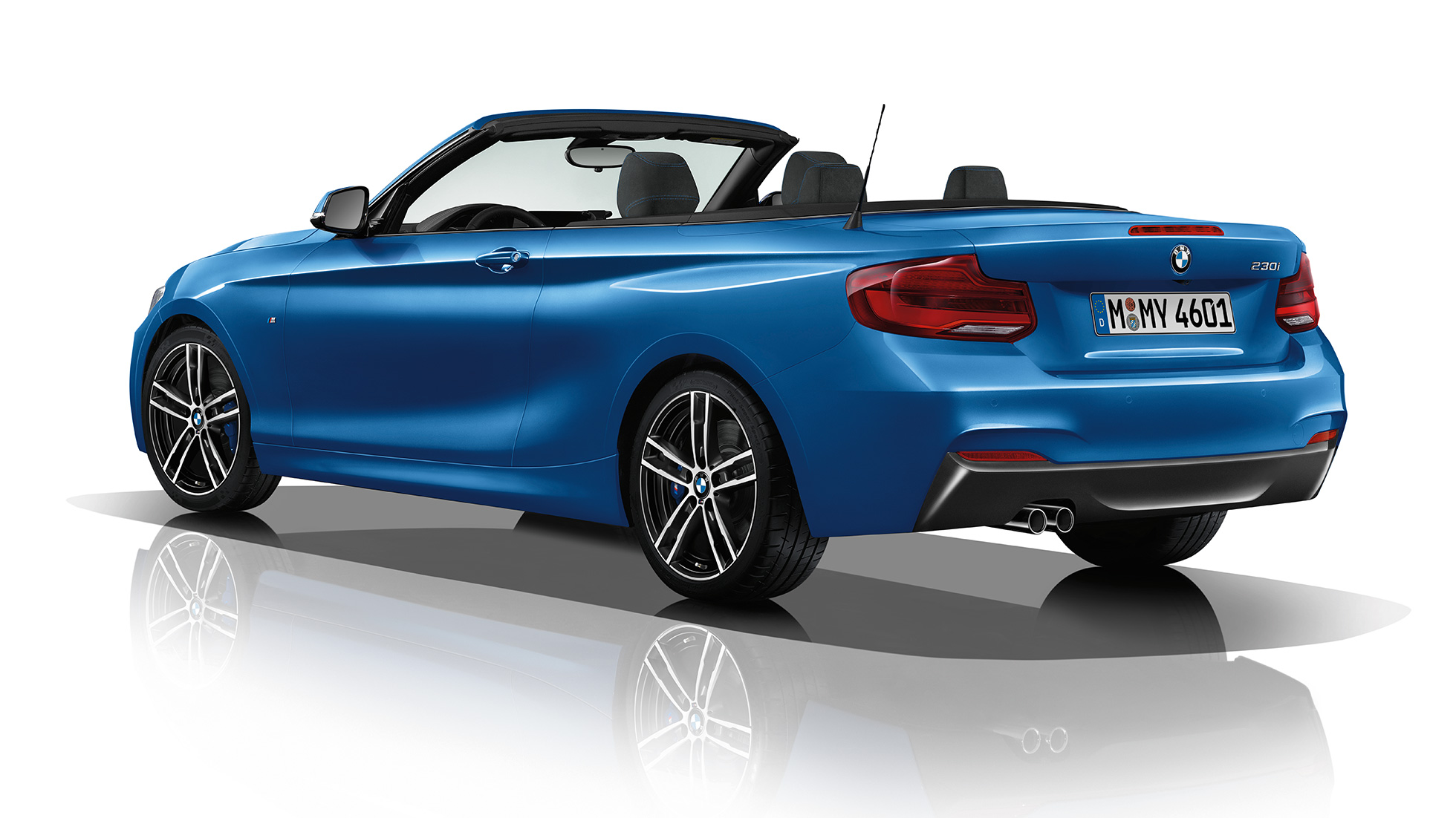 BMW 2-sarjan Cabrio, Business M Sport, kolmen neljäsosan kuva perästä BMW 2-sarjan Cabrio, Business M Sport, kolmen neljäsosan kuva perästä