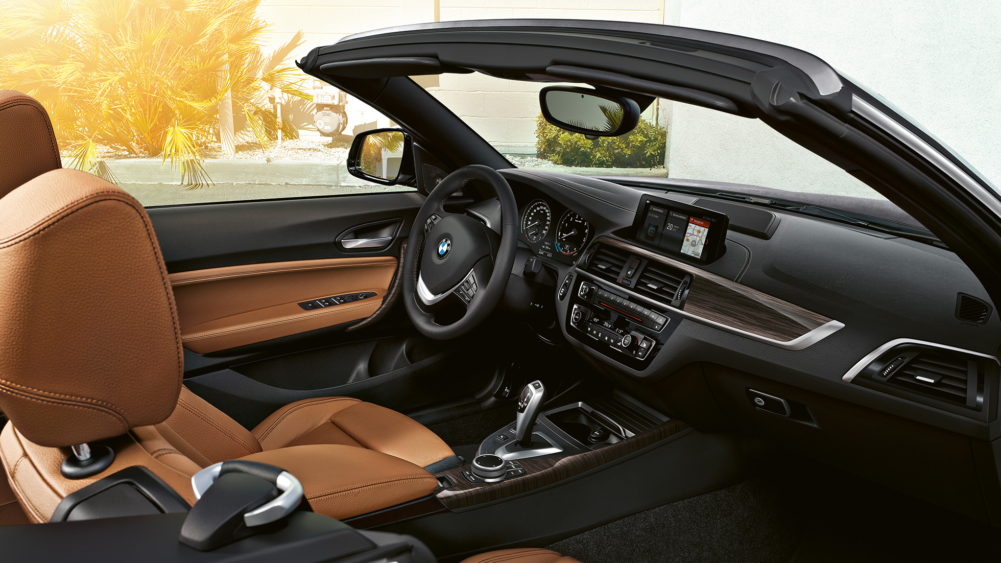 BMW 2-sarjan Cabrio, sisätila BMW 2-sarjan Cabrio, sisätila