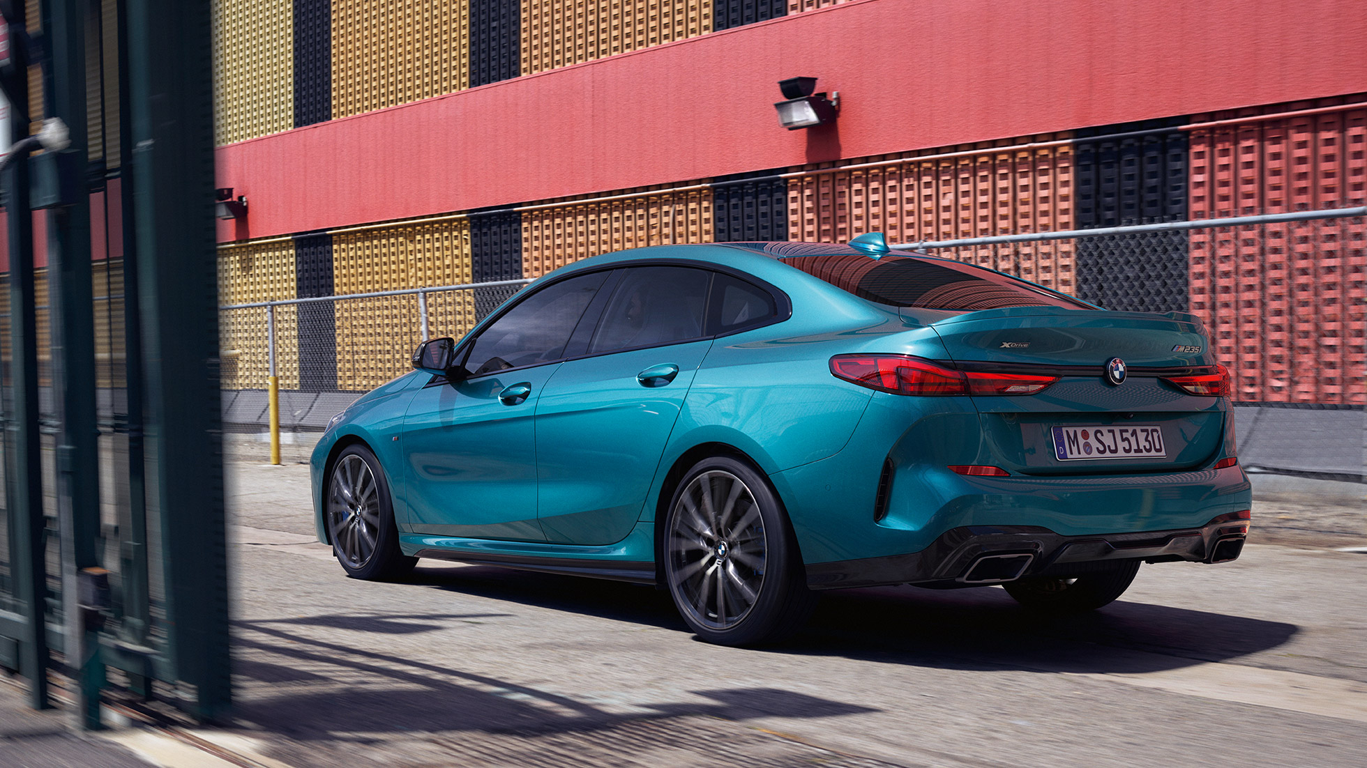 Video BMW 2-sarjan Gran Coupé Video BMW 2-sarjan Gran Coupé F44 metalliväri Snapper Rocks Blue, ulkopuoli