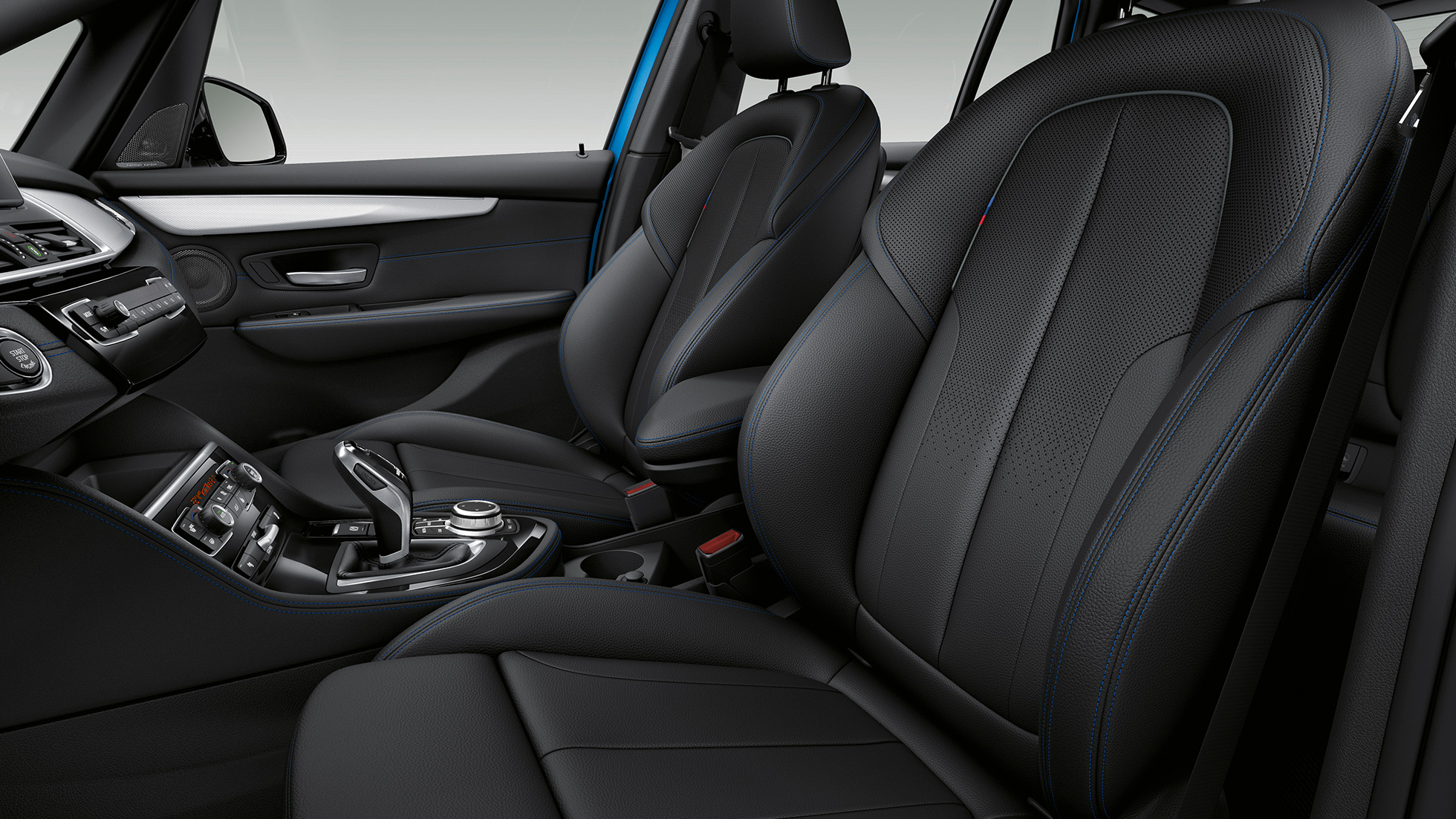Urheiluistuimet, BMW 2-SARJAN Gran Tourer Business M Sport Urheiluistuimet, BMW 2-SARJAN Gran Tourer 220d xDrive Business M Sport F46 2018, sisätila