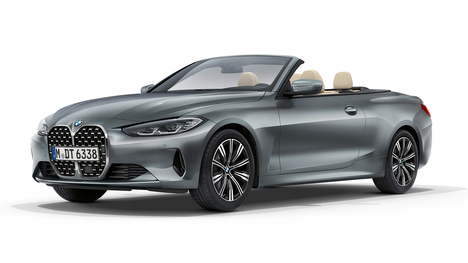 BMW 4-sarjan Cabrio perusvarustelu G22 2020, kolmen neljäsosan näkymä keulasta BMW 4-sarjan Cabrio G23 2020 perusvarustelu metalliväri Sanremo Green kolmen neljäsosan näkymä edestä