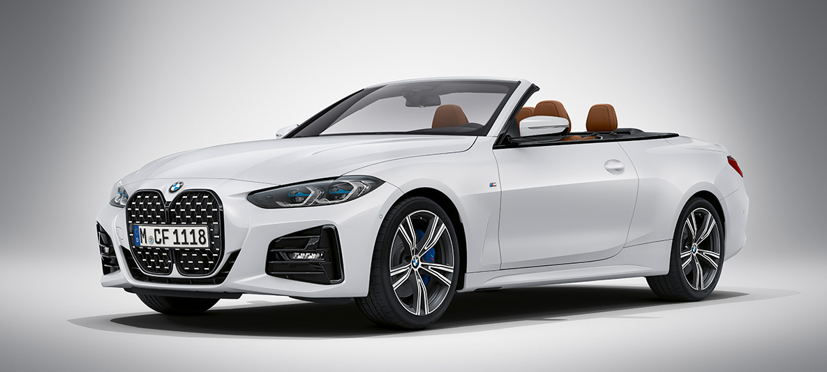 BMW Individual metalliväri Brilliant White BMW 4-sarjan Cabrio G23 2020 BMW 4-sarjan Cabrio Individual metalliväri Brilliant White G23 2020, kolmen neljäsosan näkymä pysähtyneenä olevan auton keulasta