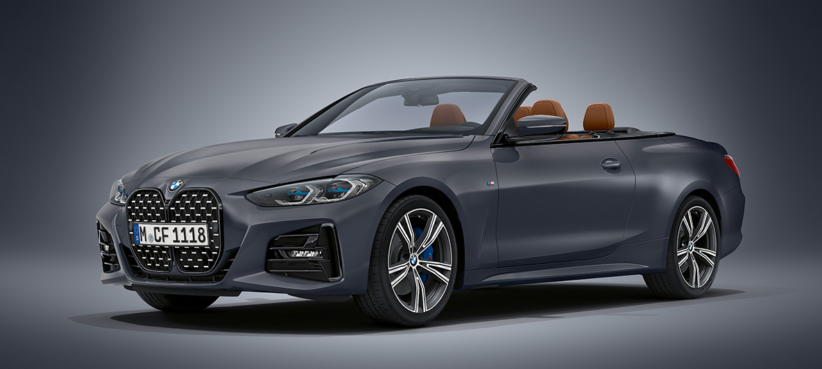 BMW Individual -metalliväri Frozen Deep Grey, BMW 4-sarjan Cabrio G23 2020 BMW 4-sarjan Cabrio Individual metalliväri Frozen Deep Grey G23 2020, kolmen neljäsosan näkymä pysähtyneenä olevan auton keulasta