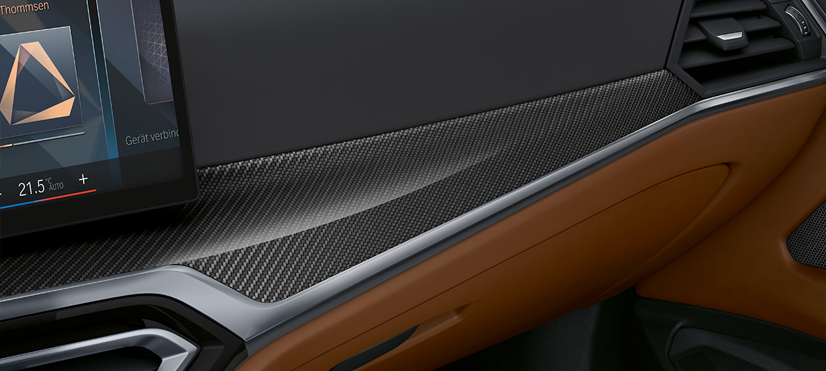 BMW Individual -sisäkoristelistat Carbon Fibre korostuksella Pearl Gloss Chrome, BMW 4-sarjan Cabrio 2020 G23 Individual sisätila BMW Individual -sisäkoristelistat Carbon Fibre korostuksella Pearl Gloss Chrome, BMW 4-sarjan Cabrio Individual G23 2020 sisätila