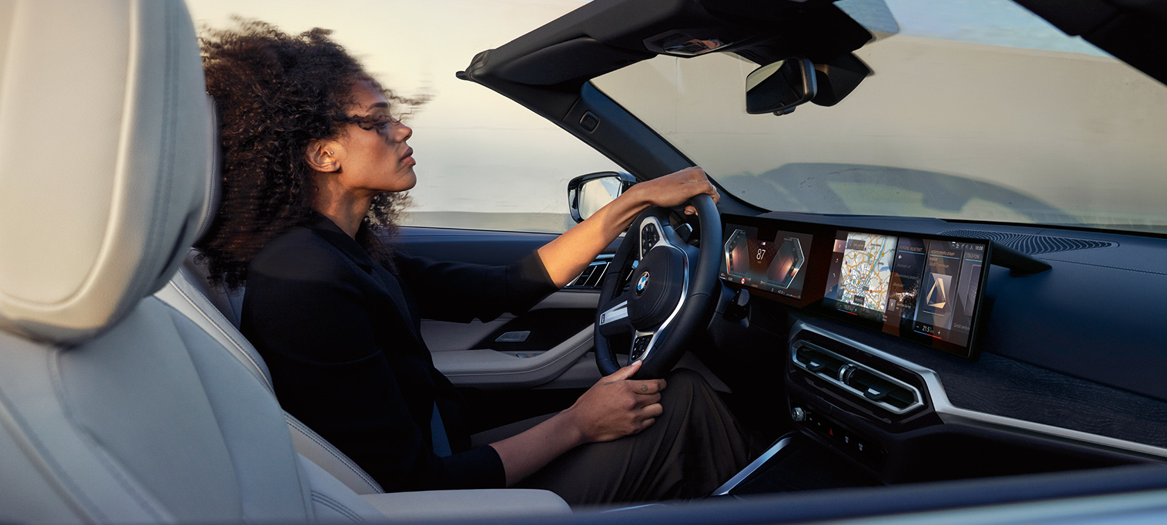 Digitaaliset palvelut ja kuljettajan avustinjärjestelmät, BMW 4-sarjan Cabrio G23 2020 BMW 4-sarjan Cabrio G23 2020, sisätila, kuljettajan avustinjärjestelmät, digitaaliset palvelut