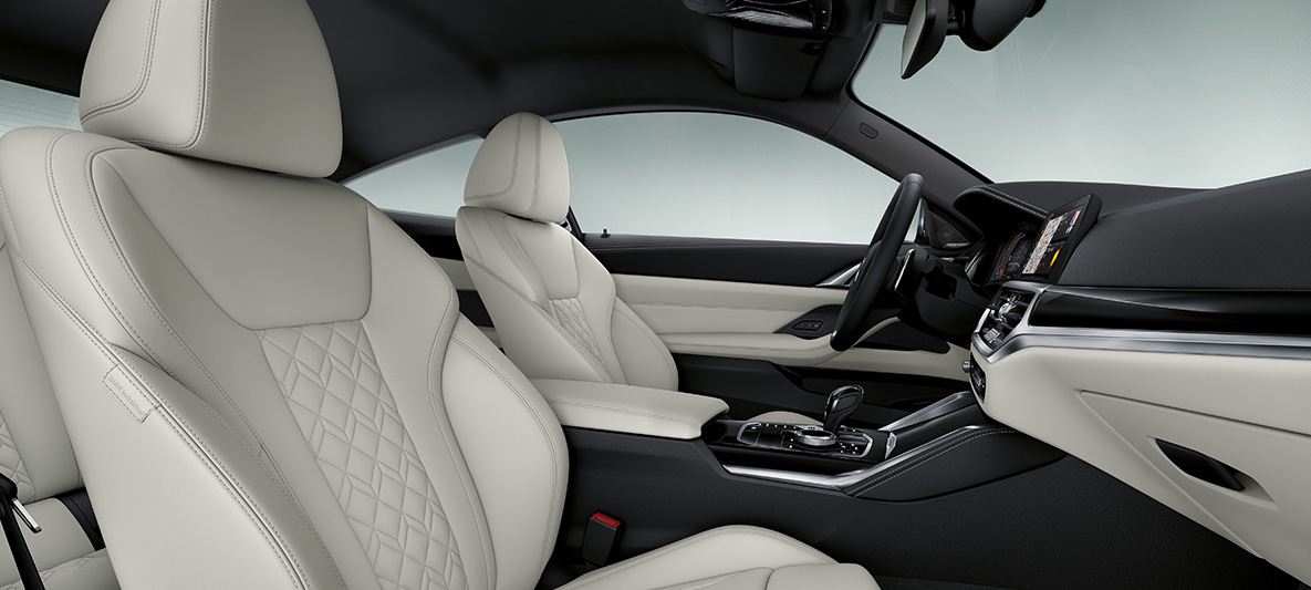 Ivory White -värinen nahkaverhoilu, BMW 4-sarjan Coupé Individual G22 2020, sisätila Laajennettu BMW Individual -nahkaverhoilu Merino, värinä Ivory White, BMW 4-sarjan Coupé Individual G22 2020, sisätila