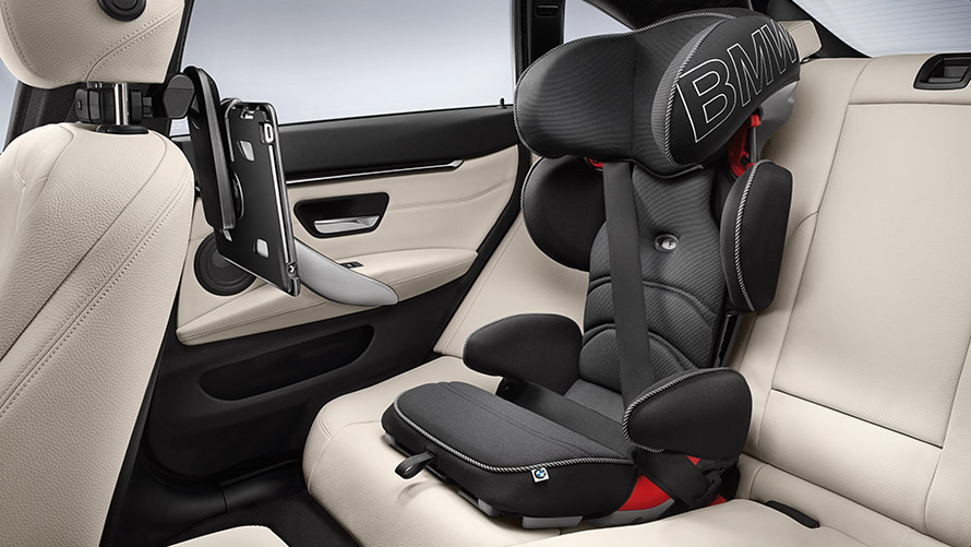 BMW 4-sarjan Gran Coupé Junior Seat -lastenistuin BMW 4-sarjan Gran Coupé Junior Seat -lastenistuin