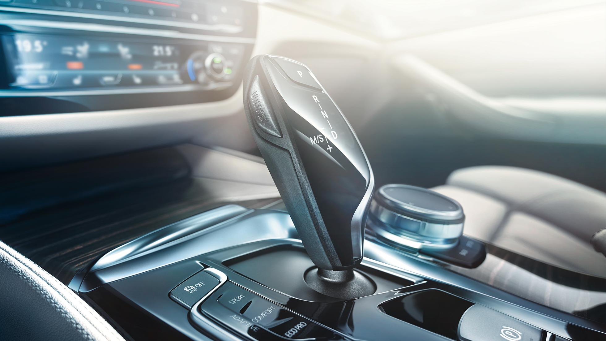 Ohjaamo, BMW 5-sarjan Sedanin muotoilu Ohjaamo, BMW 5-sarja, Sedan 540i, Sedan G30, metalliväri Bluestone
