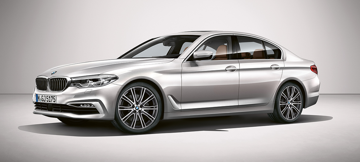 BMW Individual, BMW 5-sarjan Sedan BMW Individual, BMW 5-sarjan Sedan G30, metalliväri Rhodonite Silver, sivunäkymä