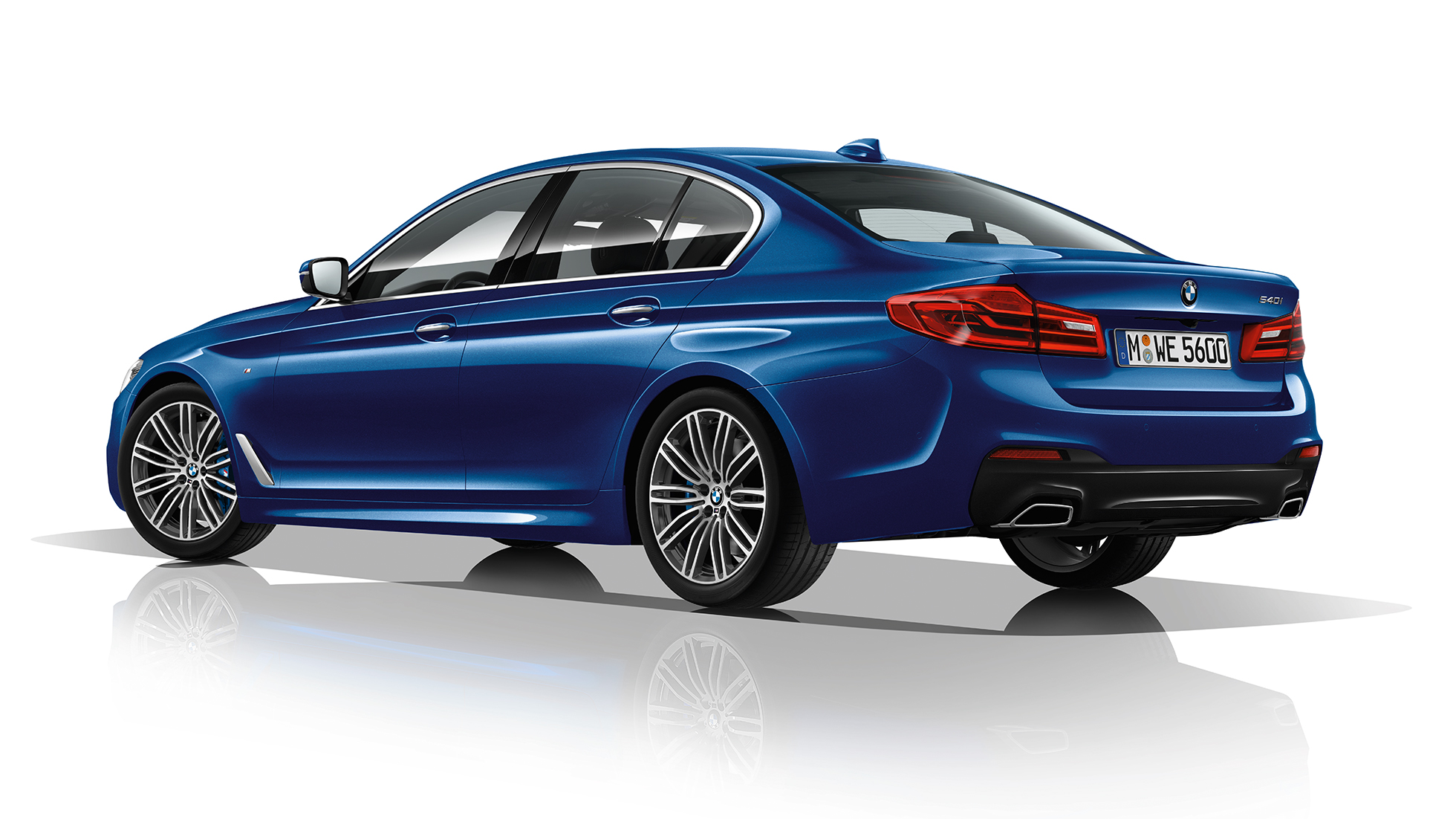 M Sport -paketti, kolmen neljäsosan näkymä BMW 5-sarjan Sedan 540i Sedan takaosasta M Sport -paketti, BMW 5-sarja, Sedan 540i, Sedan G30, metalliväri Mediterranean Blue, kolmen neljäsosan näkymä takaosasta