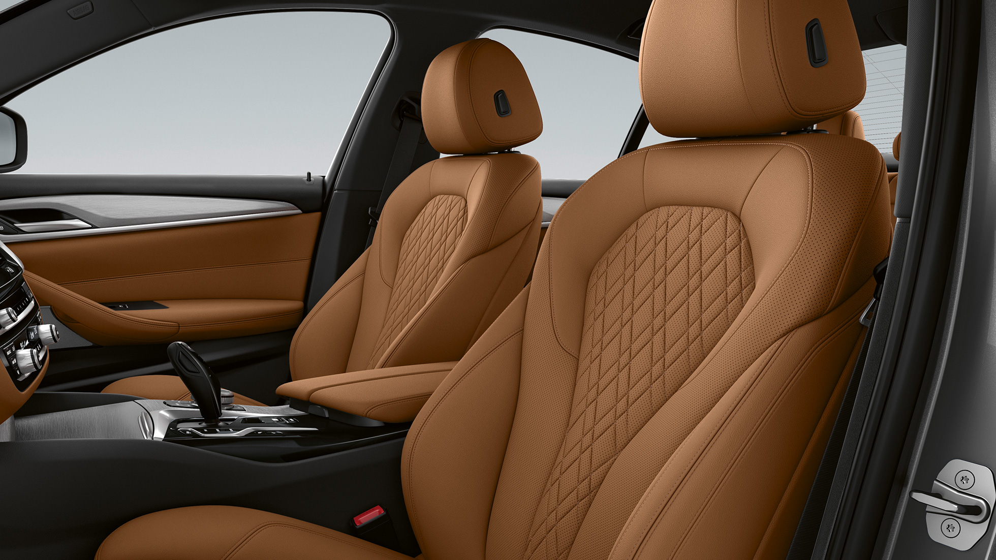 Verhoilu BMW 5-sarjan Sedan G30 perusvarustelu Sensatec Cognac -verhoilu BMW 5-sarjan Sedan 540i G30 2020 perusvarustelu, sisätila