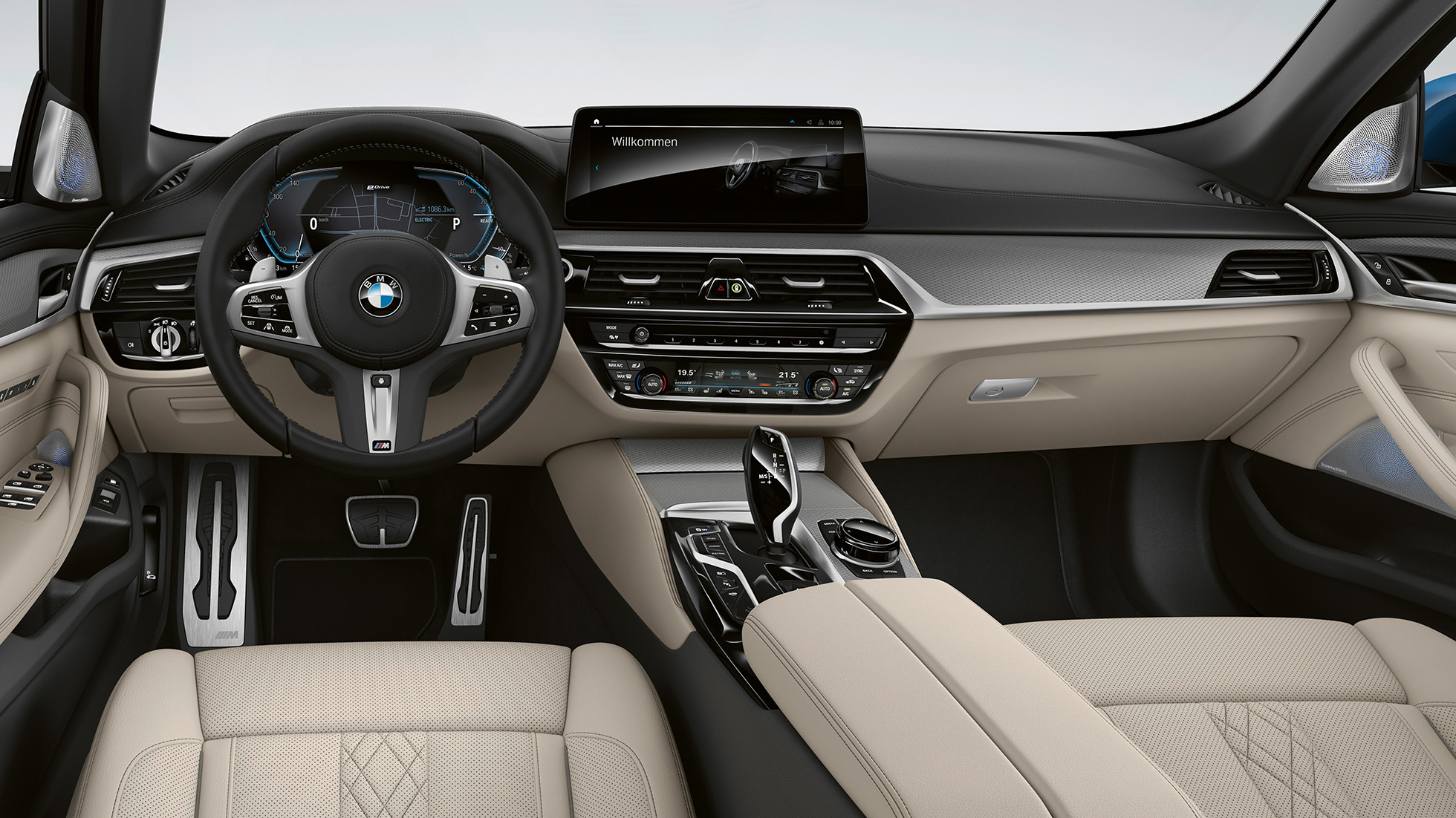 Ohjaamo BMW 5-sarjan Sedan plug-in hybridi G30 M Sport -paketti Ohjaamo BMW 5-sarjan Sedan 520d xDrive G30 2020 M Sport -paketti Dakota-nahka Black kontrastikoristesaumat Blue sisätila