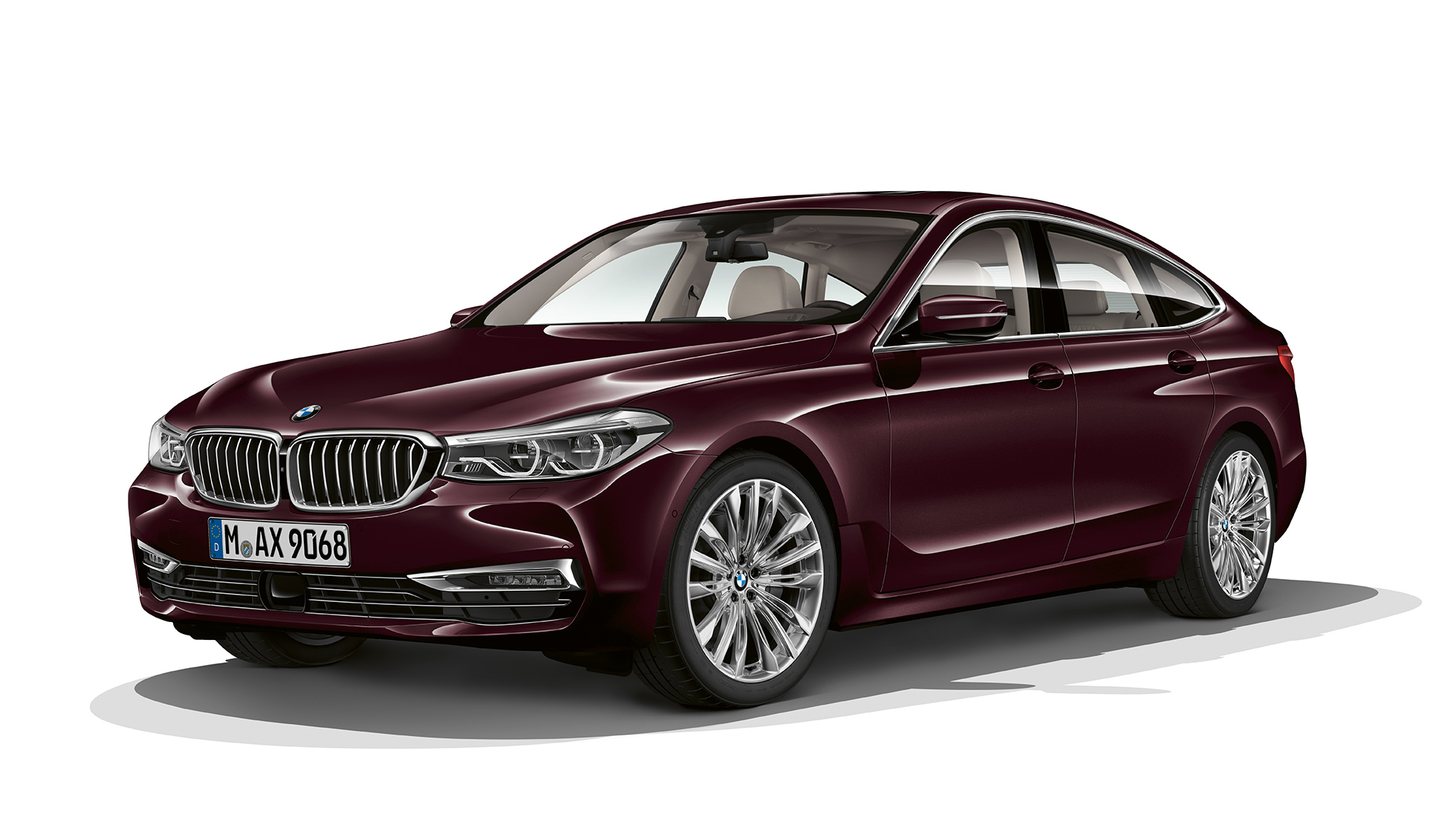 BMW 6-sarjan Gran Turismo G32, Business Luxury, kolmen neljäsosan näkymä keulasta BMW 6-sarjan Gran Turismo G32 2017, Business Luxury, Royal Burgundy Red, kolmen neljäsosan näkymä edestä