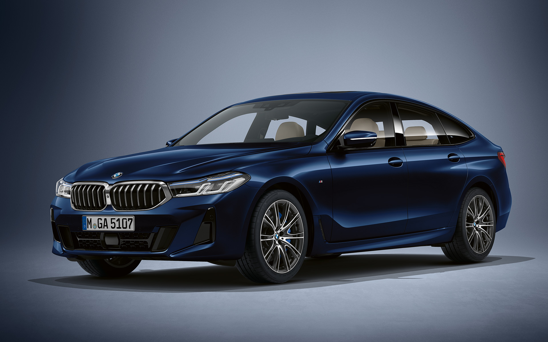 BMW Individual -ulkoväri metalliväri Tanzanite Blue BMW 6-sarjan Gran Turismo G32 2020 BMW Individual -ulkoväri Tanzanite Blue BMW 6-sarjan Gran Turismo G32 2020 kolmen neljäsosan etuosa pysähtyneenä