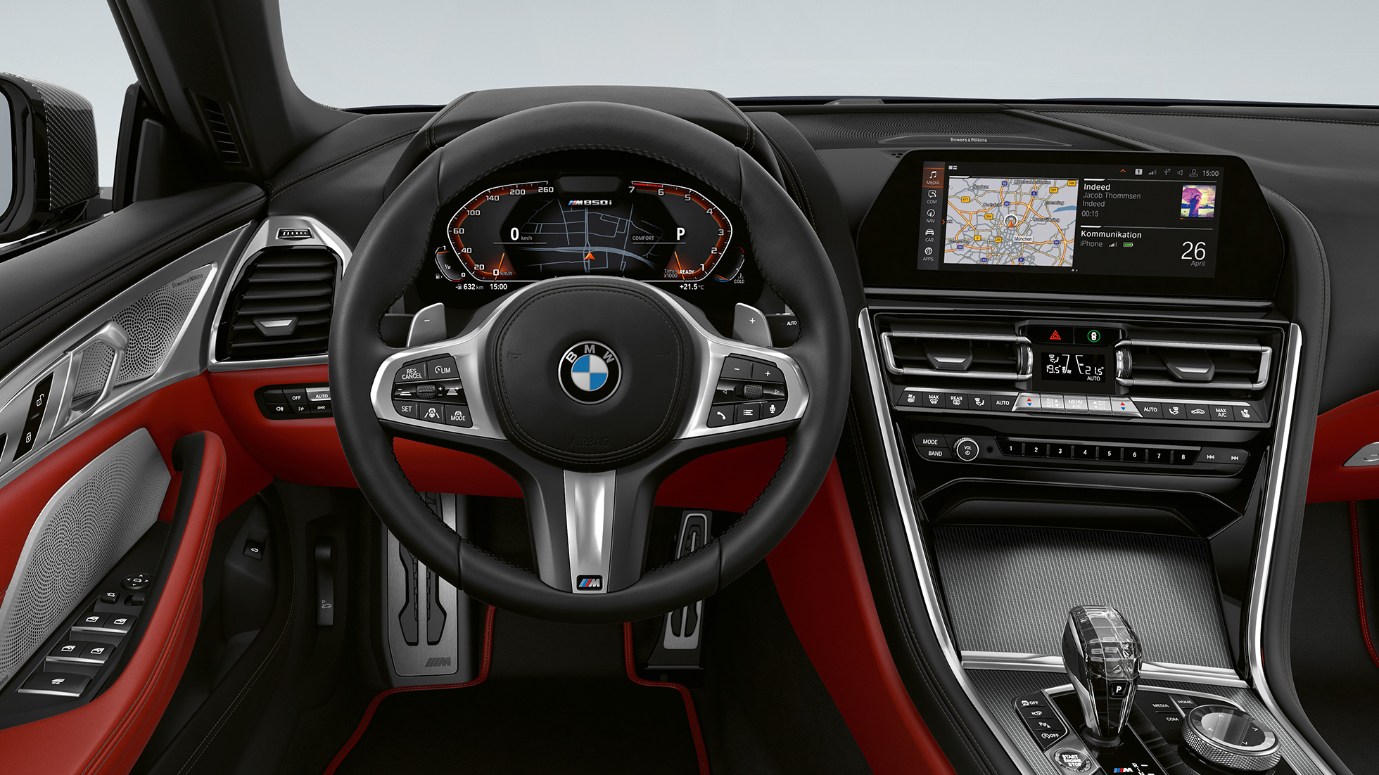BMW M850i xDrive, Carbon Black -metalliväri, ohjaamo ja nahkainen M ohjauspyörä. BMW M850i xDrive, Carbon Black -metalliväri, ohjaamo ja nahkainen M ohjauspyörä.