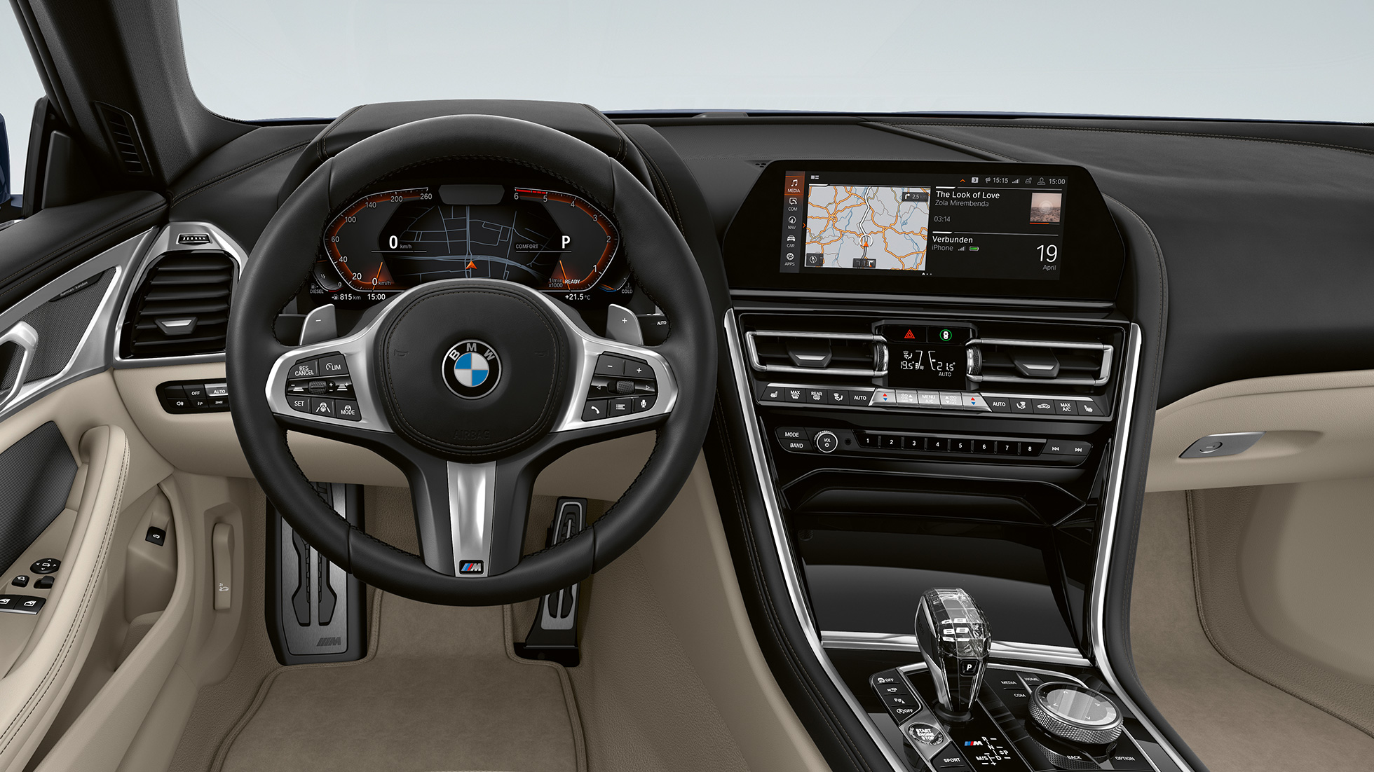 Nahkainen M-ohjauspyörä, jossa monitoiminäppäimet. BMW 8-sarjan Coupé, ohjaamo, nahkainen M-ohjauspyörä, jossa monitoiminäppäimet.