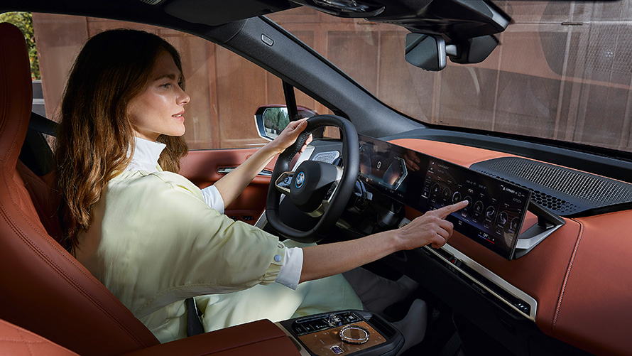 BMW iX i20, sähköinen SUV, BMW iDrive BMW iX i20 2021, sähköinen SUV, BMW iDrive, sisätila, ohjaamo